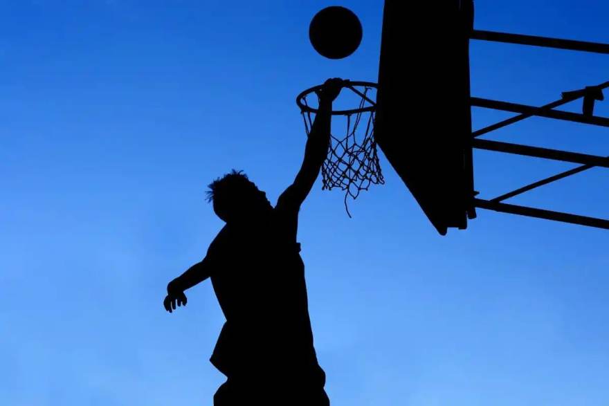 数据解读：NBA回合数上升背后，三分出手结构与篮板保护的新平衡